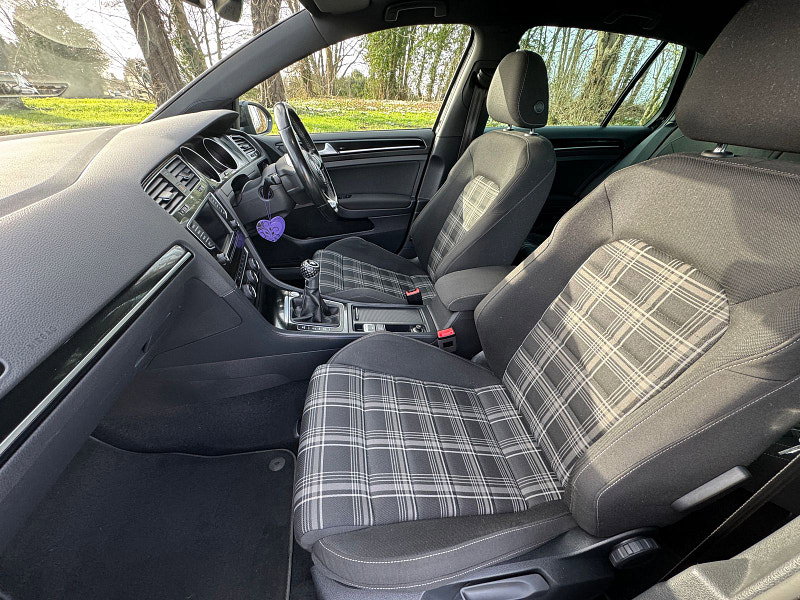 Volkswagen Golf 2.0 TDI BlueMotion Tech GTD Hatchback 5dr Diesel Manual Euro 6 (s/s) (184 ps)