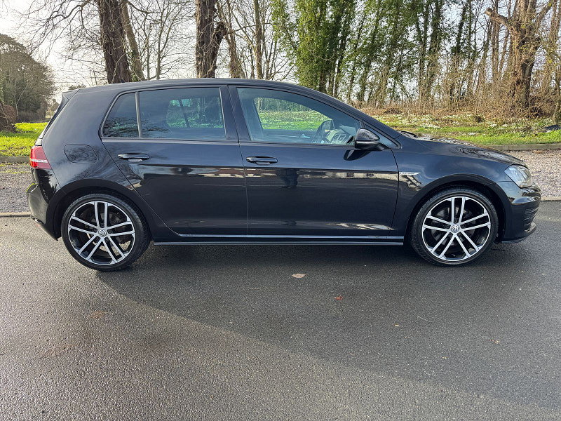 Volkswagen Golf 2.0 TDI BlueMotion Tech GTD Hatchback 5dr Diesel Manual Euro 6 (s/s) (184 ps)