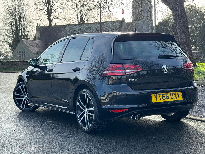 Volkswagen Golf 2.0 TDI BlueMotion Tech GTD Hatchback 5dr Diesel Manual Euro 6 (s/s) (184 ps)