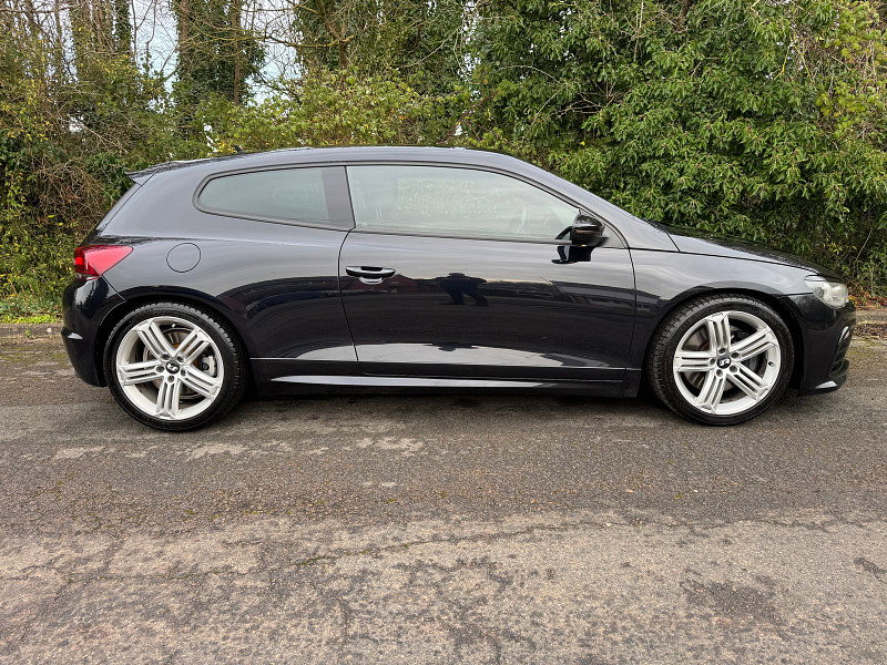 Volkswagen Scirocco 2.0 TSI R Hatchback 3dr Petrol DSG Euro 5 (Leather, Nav) (265 ps)