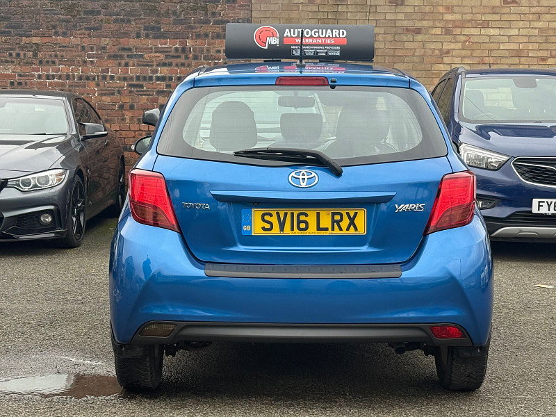 Toyota Yaris 1.33 Dual VVT-i Icon Hatchback 5dr Petrol Manual Euro 5 Euro 5 (99 ps)