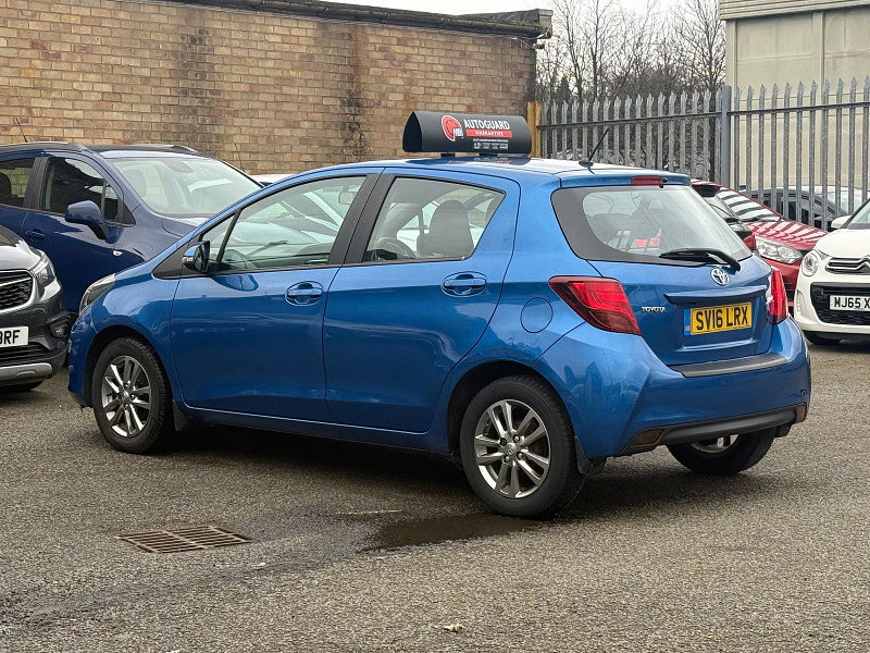 Toyota Yaris 1.33 Dual VVT-i Icon Hatchback 5dr Petrol Manual Euro 5 Euro 5 (99 ps)