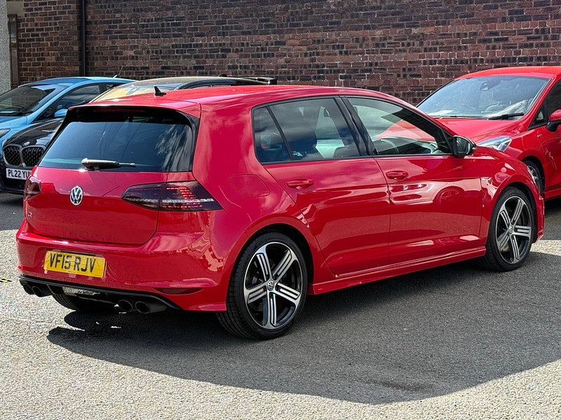 Volkswagen Golf 2.0 TSI BlueMotion Tech R Hatchback 5dr Petrol DSG 4Motion Euro 6 (s/s) (300 ps)