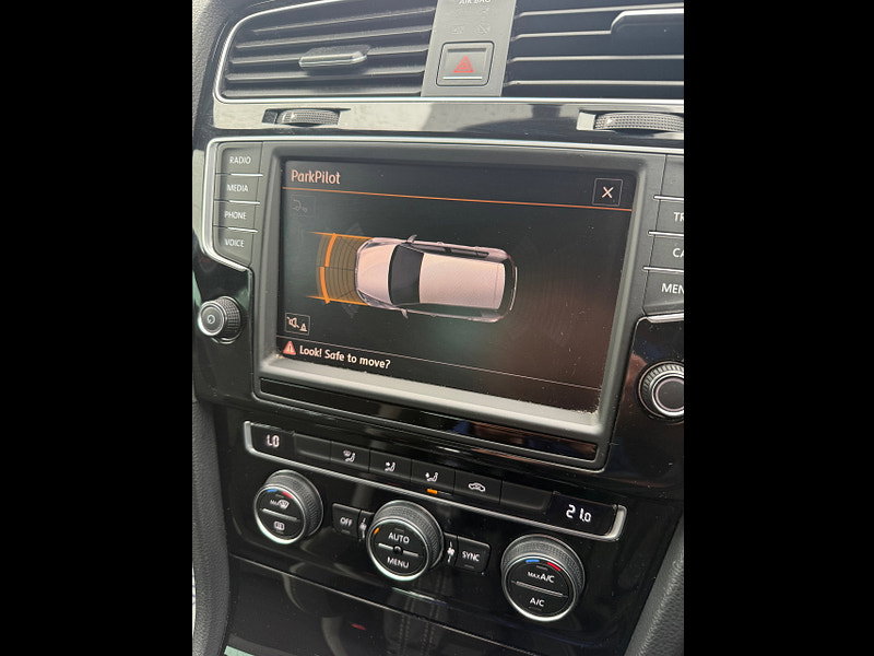 Volkswagen Golf 2.0 TSI BlueMotion Tech R Hatchback 5dr Petrol DSG 4Motion Euro 6 (s/s) (300 ps)