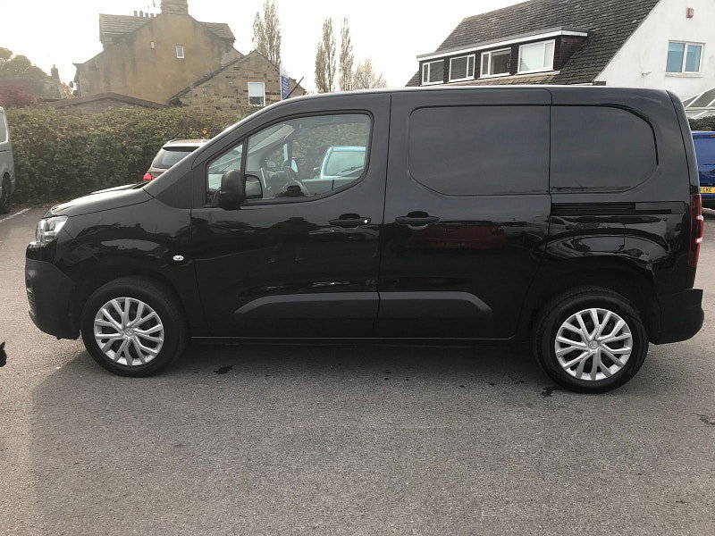 Citroen Berlingo 1.5L 1000 Enterprise Blue HDi  Diesel Manual Euro 6 (101 bhp) 5dr Manual 2026