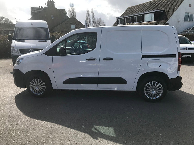 Citroen Berlingo 1.5L 650 Enterprise Blue HDi Diesel Manual Euro 6 (75 bhp) 5dr Manual 2026