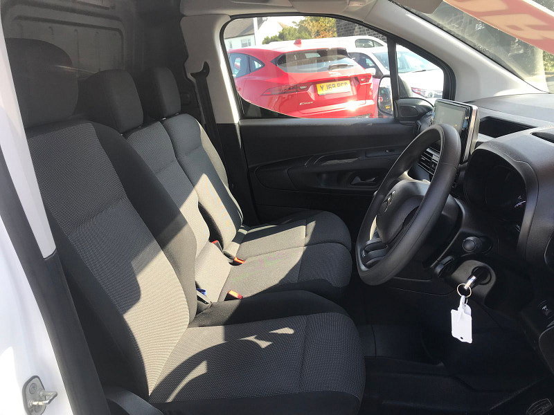 Citroen Berlingo 1.5L 650 Enterprise Professional Blue HDi  Diesel Manual Euro 6 (75 bhp) 5dr Manual 2026