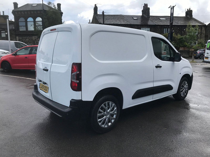 Citroen Berlingo 1.6 BlueHDi 1000 Enterprise M Panel Van 5dr Diesel Manual SWB Euro 6 (s/s) (100 ps) 5dr Manual 2026