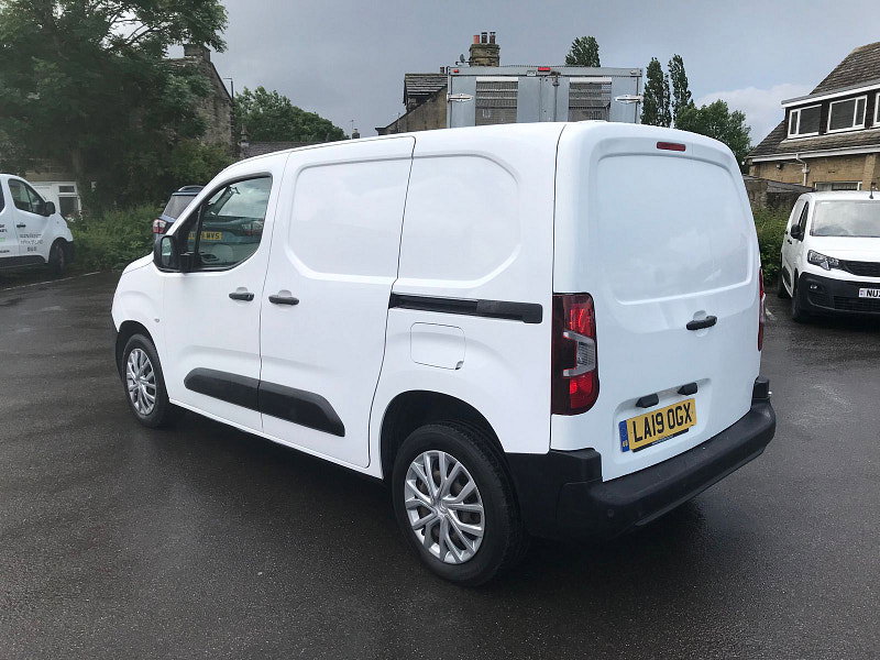 Citroen Berlingo 1.6 BlueHDi 1000 Enterprise M Panel Van 5dr Diesel Manual SWB Euro 6 (s/s) (100 ps) 5dr Manual 2026