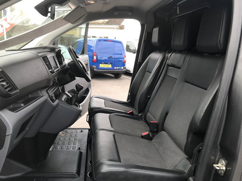 Citroen Dispatch 1.5L XL 1200 ENTERPRISE BLUEHDI S/S Diesel Manual Euro 6 (101 bhp) 6dr Manual 2026