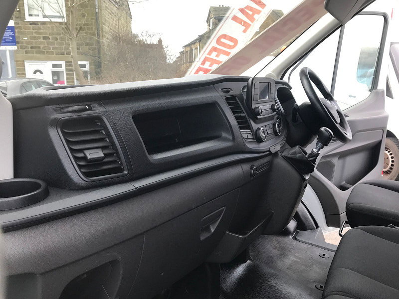 Ford Transit 2.0L 350 LEADER P/V ECOBLUE Diesel Manual Euro 6 (128 bhp) 5dr Manual 2026