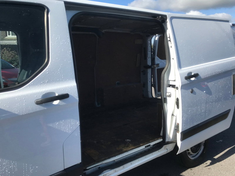 Ford Transit Custom 2.0 280 EcoBlue Leader Panel Van 5dr Diesel Manual L1 H1 Euro 6 (s/s) (105 ps) 5dr Manual 2026