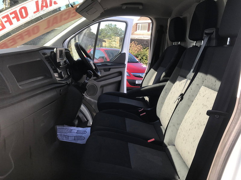 Ford Transit Custom 2.0 280 EcoBlue Leader Panel Van 5dr Diesel Manual L1 H1 Euro 6 (s/s) (105 ps) 5dr Manual 2026
