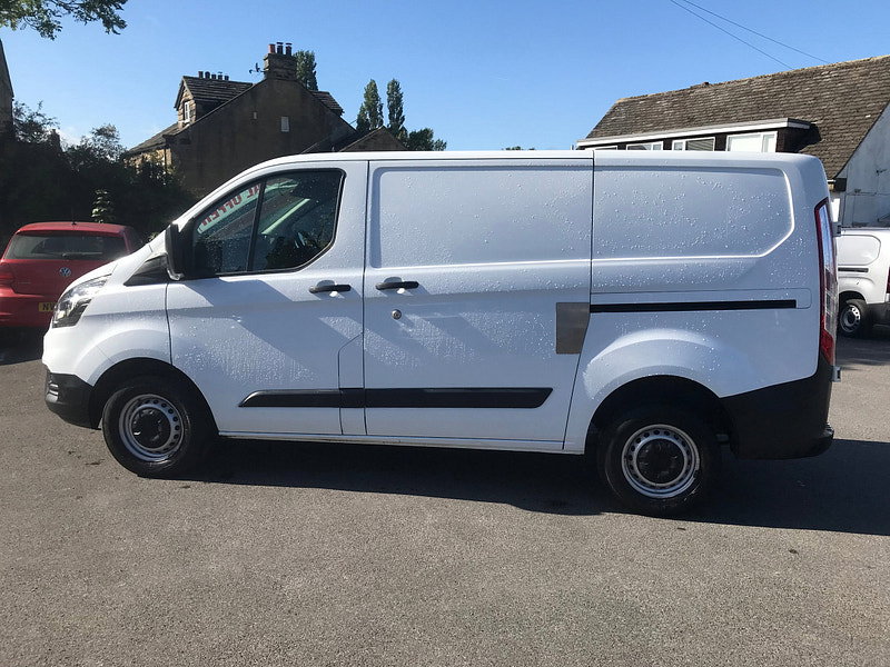Ford Transit Custom 2.0 280 EcoBlue Leader Panel Van 5dr Diesel Manual L1 H1 Euro 6 (s/s) (105 ps) 5dr Manual 2026