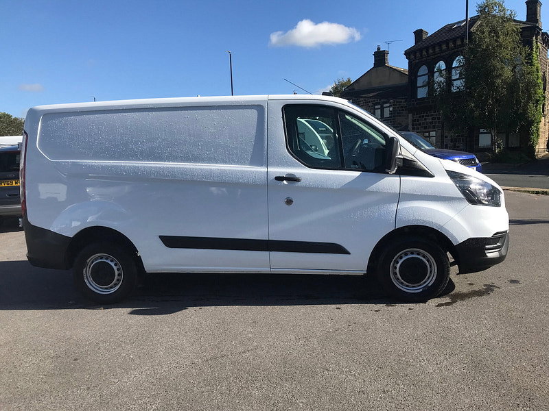 Ford Transit Custom 2.0 280 EcoBlue Leader Panel Van 5dr Diesel Manual L1 H1 Euro 6 (s/s) (105 ps) 5dr Manual 2026