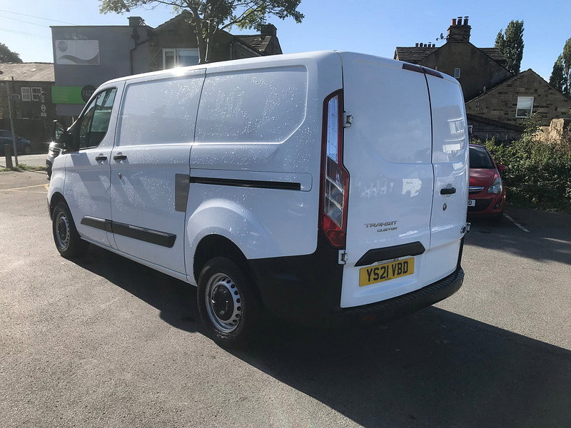 Ford Transit Custom 2.0 280 EcoBlue Leader Panel Van 5dr Diesel Manual L1 H1 Euro 6 (s/s) (105 ps) 5dr Manual 2026