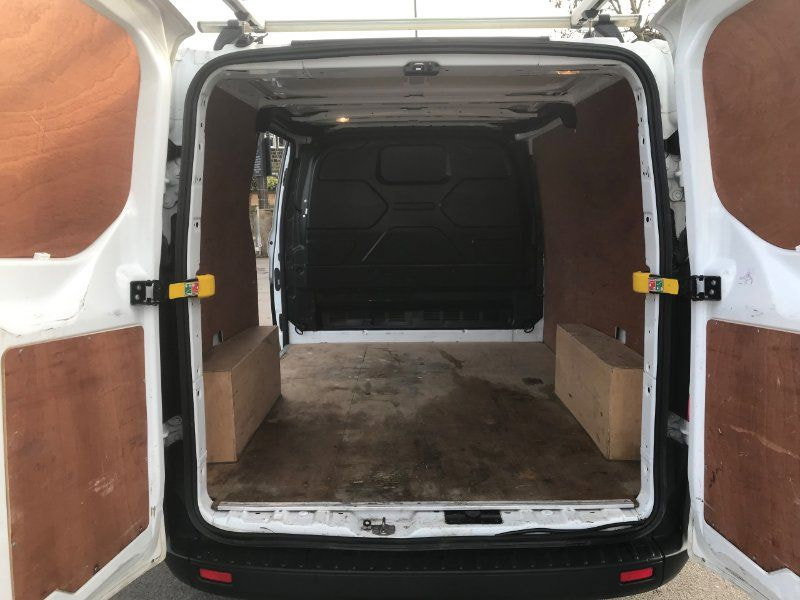Ford Transit Custom 2.0 280 EcoBlue Leader Panel Van 5dr Diesel Manual L1 H1 Euro 6 (s/s) (105 ps) 5dr Manual 2026