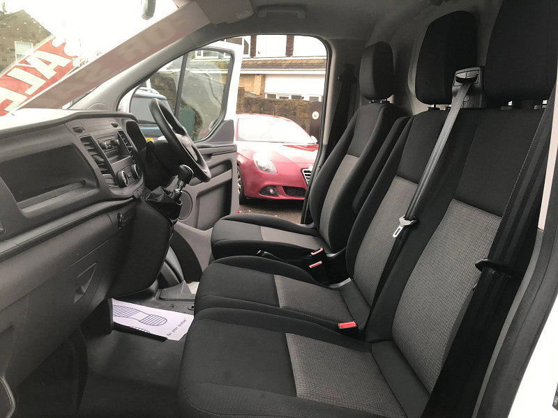 Ford Transit Custom 2.0 280 EcoBlue Panel Van 5dr Diesel Manual L1 H1 Euro 6 (105 ps) 5dr Manual 2026