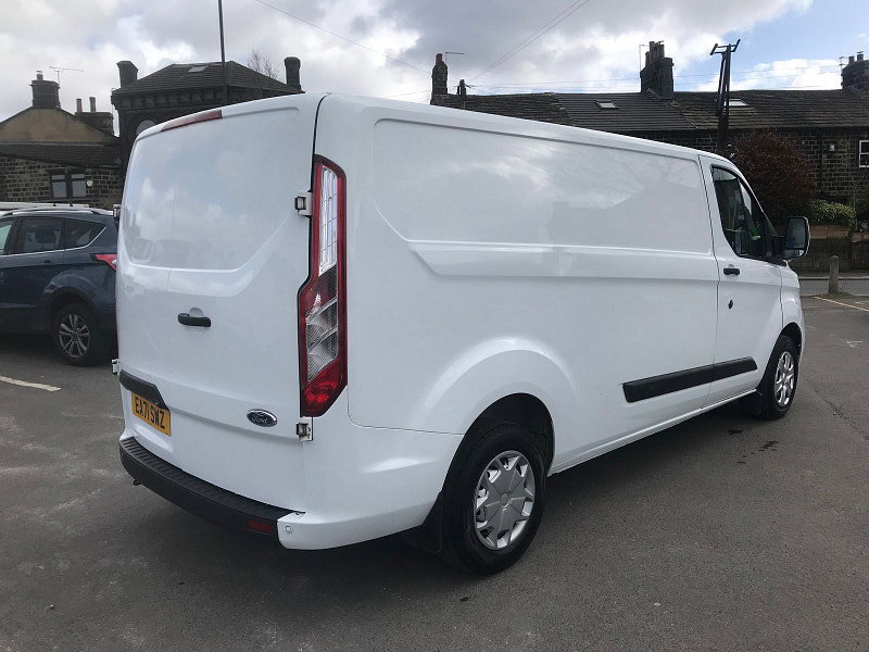 Ford Transit Custom 2.0 300 EcoBlue Trend Panel Van 5dr Diesel Manual L2 H1 Euro 6 (s/s) (105 ps) 5dr Manual 2026