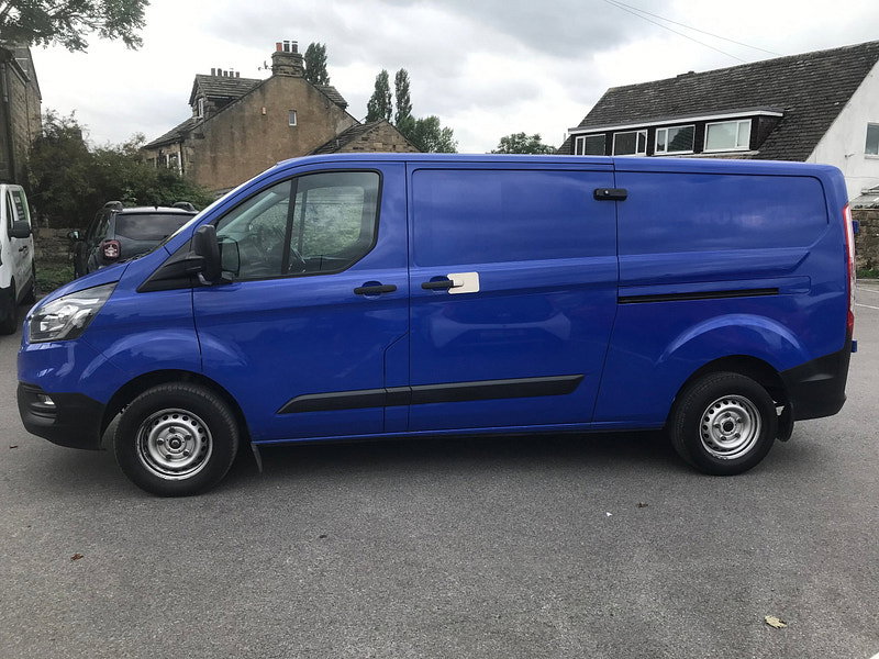 Ford Transit Custom 2.0 300 EcoBlue Trend Panel Van 5dr Diesel Manual L2 H1 Euro 6 (s/s) (105 ps) 5dr Manual 2026