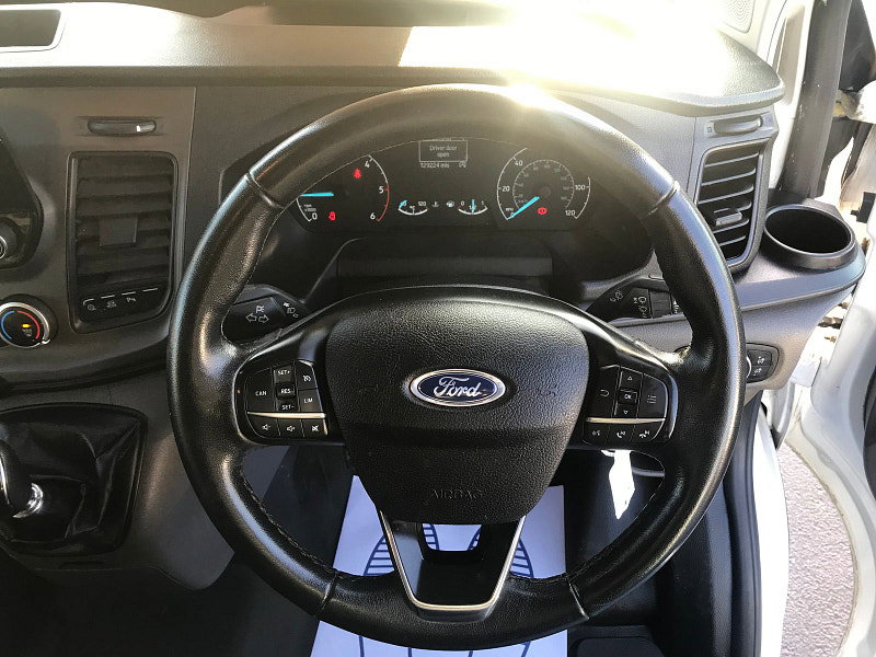 Ford Transit Custom 2.0 300 EcoBlue Trend Panel Van 5dr Diesel Manual L2 H1 Euro 6 (s/s) (105 ps) 5dr Manual 2026