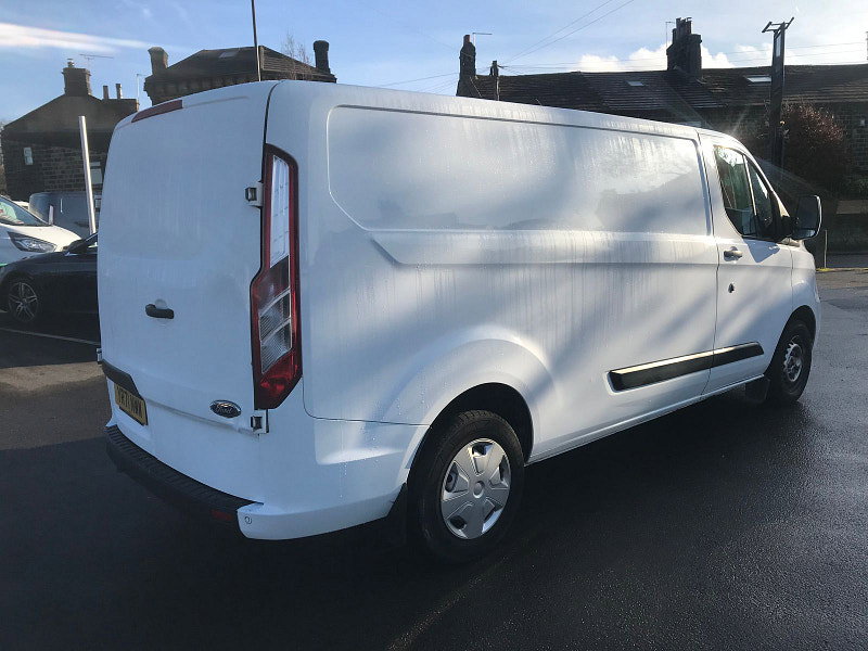 Ford Transit Custom 2.0 300 EcoBlue Trend Panel Van 5dr Diesel Manual L2 H1 Euro 6 (s/s) (105 ps) 5dr Manual 2026