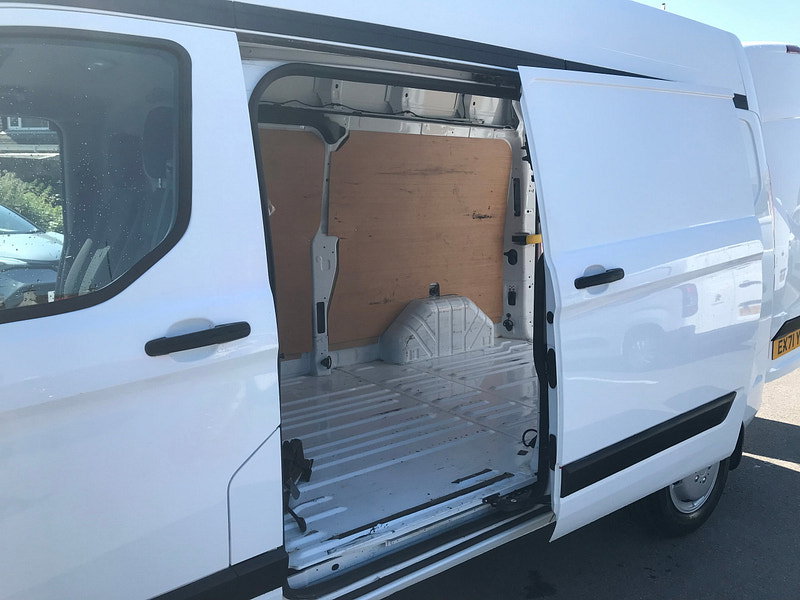 Ford Transit Custom 2.0 300 EcoBlue Trend Panel Van 5dr Diesel Manual L2 H2 Euro 6 (s/s) (105 ps) 5dr Manual 2026