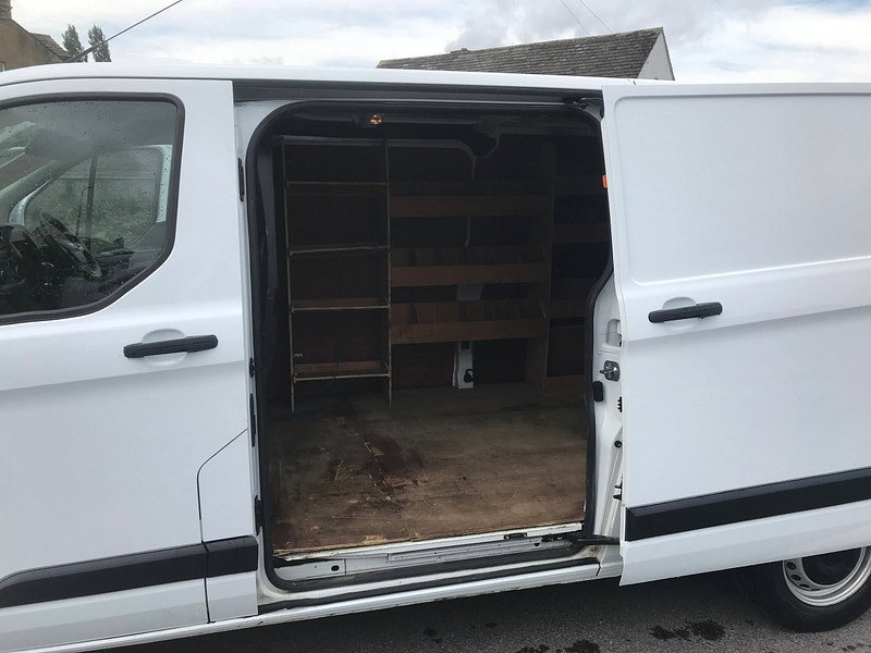 Ford Transit Custom 2.0 300 EcoBlue Leader Panel Van 5dr Diesel Manual L2 H1 Euro 6 (s/s) (105 ps) 5dr Manual 2026