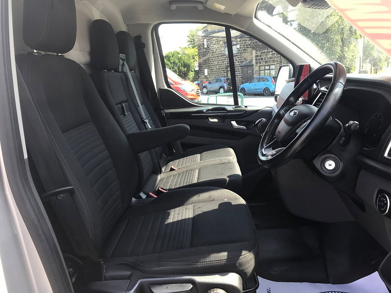 Ford Transit Custom 2.0 300 EcoBlue Limited Panel Van 5dr Diesel Manual L1 H1 Euro 6 (s/s) (130 ps) 5dr Manual 2026