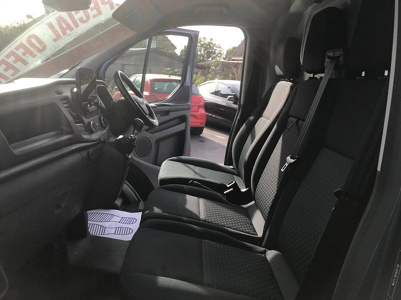 Ford Transit Custom 2.0 340 EcoBlue MHEV Trend Panel Van 5dr Diesel Manual L2 H2 Euro 6 (s/s) (130 ps) 5dr Manual 2026