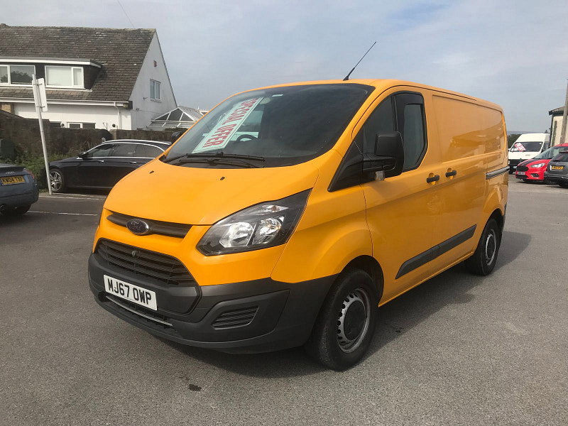Ford Transit Custom 2.0L 270 Diesel Manual Euro 6 (103 bhp) 5dr Manual 2026