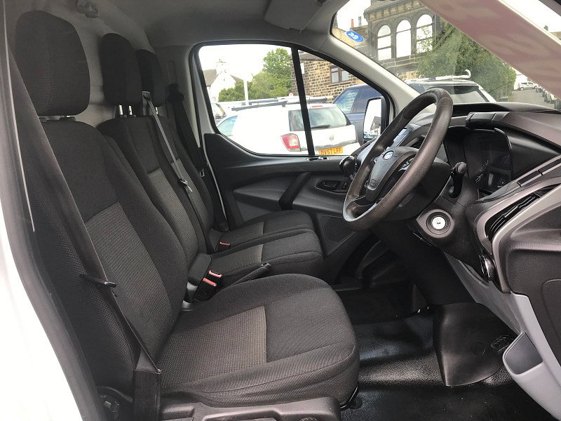 Ford Transit Custom 2.0L 270 LR P/V Diesel Manual Euro 6 (103 bhp) 5dr Manual 2026