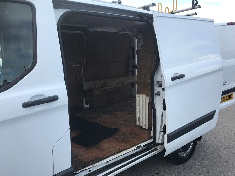 Ford Transit Custom 2.0L 270 LR P/V Diesel Manual Euro 6 (103 bhp) 5dr Manual 2026