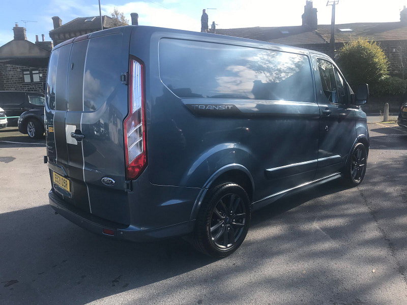 Ford Transit Custom 2.0L 290 Sport EcoBlue Diesel Manual Euro 6 (182 bhp) 5dr Manual 2026