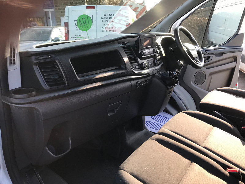 Ford Transit Custom 2.0L 300 LEADER P/V ECOBLUE Diesel Manual Euro 6 (104 bhp) 5dr Manual 2026