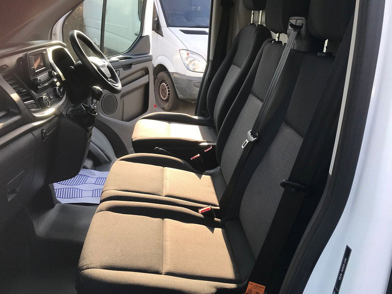 Ford Transit Custom 2.0L 300 LEADER P/V ECOBLUE Diesel Manual Euro 6 (104 bhp) 5dr Manual 2026