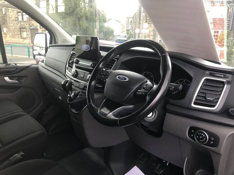Ford Transit Custom 2.0L 300 Limited EcoBlue 5dr Diesel Manual Euro 6 (128 bhp) 5dr Manual 2026