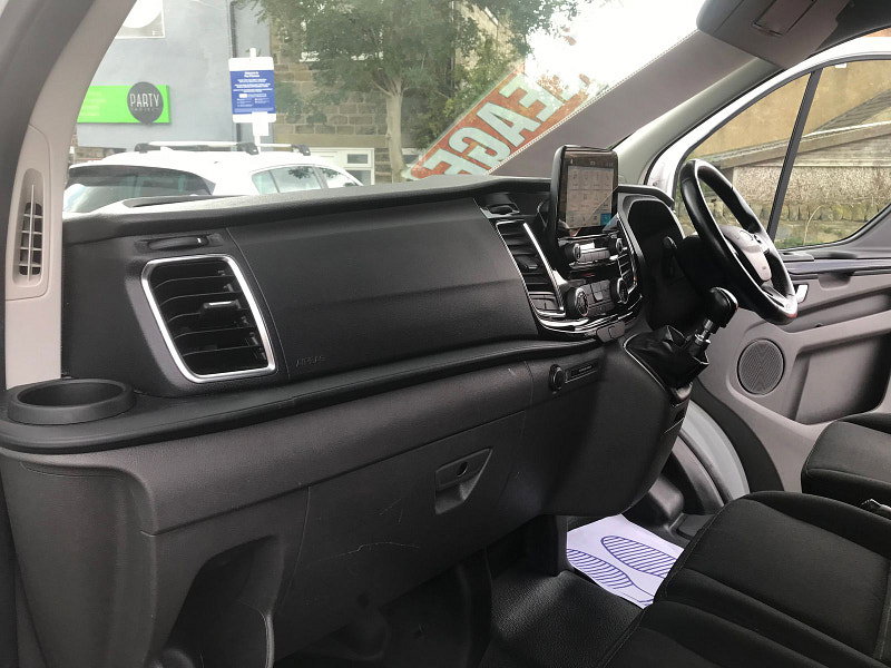 Ford Transit Custom 2.0L 300 Limited EcoBlue 5dr Diesel Manual Euro 6 (128 bhp) 5dr Manual 2026