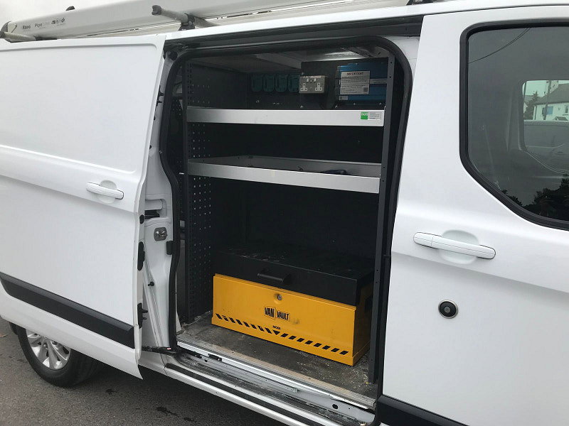 Ford Transit Custom 2.0L 300 Limited EcoBlue 6dr Diesel Manual Euro 6 (128 bhp) 6dr Manual 2026