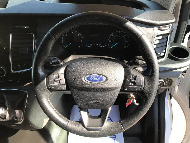 Ford Transit Custom 2.0L 300 Limited EcoBlue Diesel Manual Euro 6 (128 bhp) 5dr Manual 2026