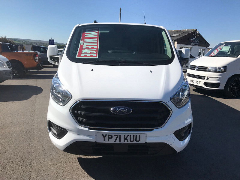 Ford Transit Custom 2.0L 300 Limited EcoBlue Diesel Manual Euro 6 (128 bhp) 5dr Manual 2026