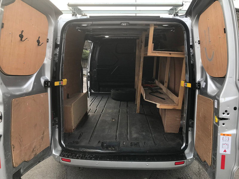 Ford Transit Custom 2.0L 300 LIMITED P/V ECOBLUE Diesel Manual Euro 6 (128 bhp) 5dr Manual 2026