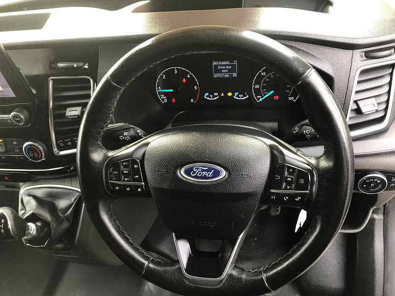 Ford Transit Custom 2.0L 300 LIMITED P/V ECOBLUE Diesel Manual Euro 6 (128 bhp) 5dr Manual 2026