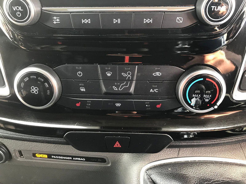 Ford Transit Custom 2.0L 300 LIMITED P/V L2 H1 Diesel Manual Euro 6 (128 bhp) 5dr Manual 2026