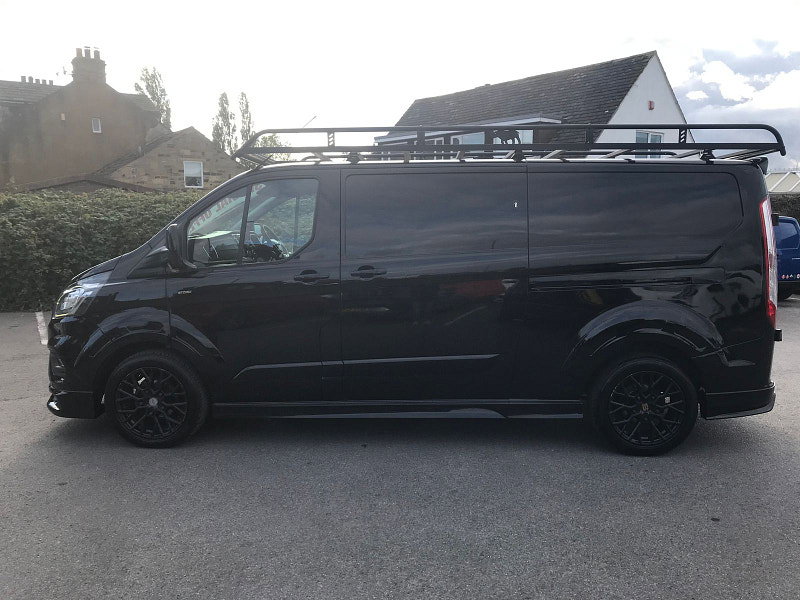 Ford Transit Custom 2.0L 300 LIMITED P/V L2 H1 Diesel Manual Euro 6 (128 bhp) 5dr Manual 2026