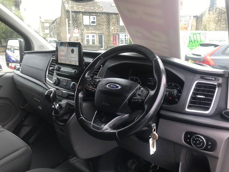 Ford Transit Custom 2.0L 300 LIMITED P/V L2 H2 Diesel Manual Euro 6 (128 bhp) 5dr Manual 2026