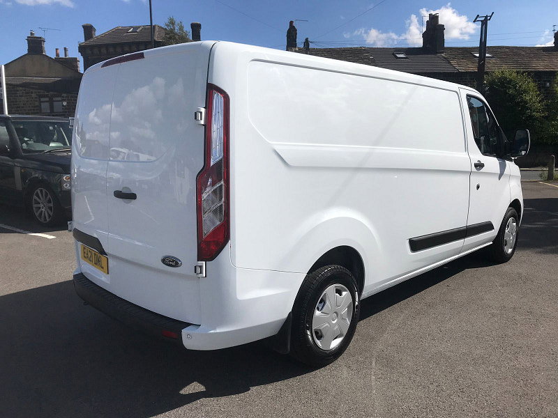 Ford Transit Custom 2.0L 300 Trend EcoBlue 5dr Diesel Manual Euro 6 (104 bhp) 5dr Manual 2026