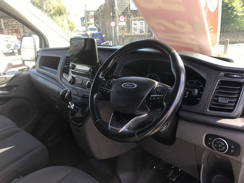 Ford Transit Custom 2.0L 300 Trend EcoBlue 5dr Diesel Manual Euro 6 (104 bhp) 5dr Manual 2026
