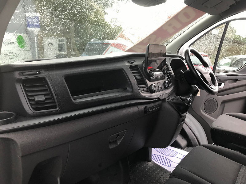 Ford Transit Custom 2.0L 300 Trend EcoBlue 5dr Diesel Manual Euro 6 (104 bhp) 5dr Manual 2026