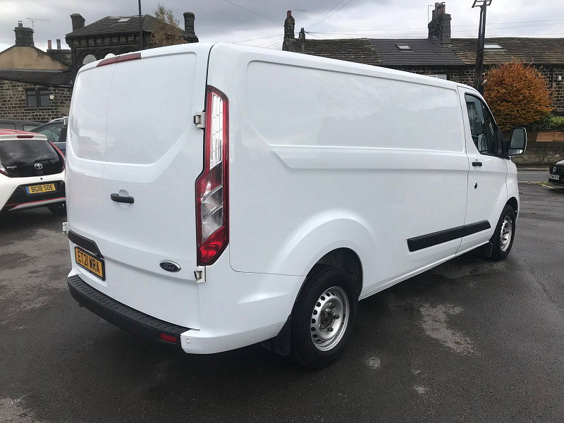 Ford Transit Custom 2.0L 300 Trend EcoBlue 5dr Diesel Manual Euro 6 (104 bhp) 5dr Manual 2026